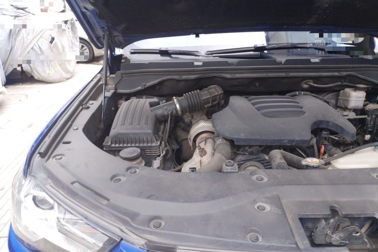Used Great Wall Poer 2019 2.0T Commercial Version Manual Diesel 4x4 Elite Long-Box GW4D20M Engine Bay Right