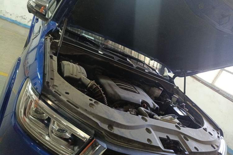 Used Great Wall Poer 2019 2.0T Automatic Gasoline 4x4 Comfort Edition GW4C20B Engine Bay Right