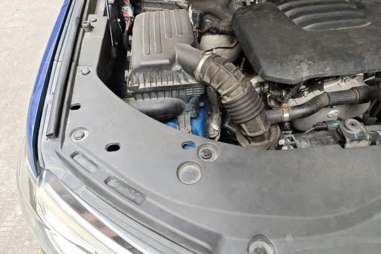 Used Great Wall Poer 2019 2.0T Automatic Gasoline Two-Wheel Drive Comfort Edition GW4C20B Engine Bay Right