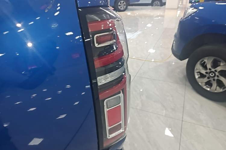 Used Great Wall Poer 2019 2.0T Automatic Gasoline 4x4 Premium Edition GW4C20B Exterior 3