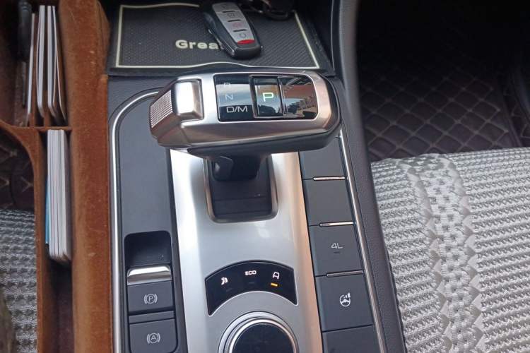 Used Great Wall Poer 2019 2.0T Automatic Gasoline 4x4 Comfort Edition GW4C20B Gear Lever