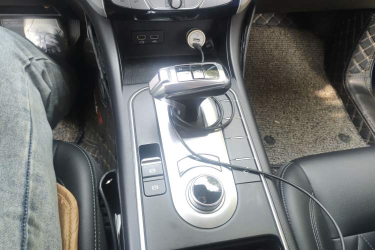 Used Great Wall Poer 2019 2.0T Automatic Gasoline Two-Wheel Drive Comfort Edition GW4C20B Gear Lever