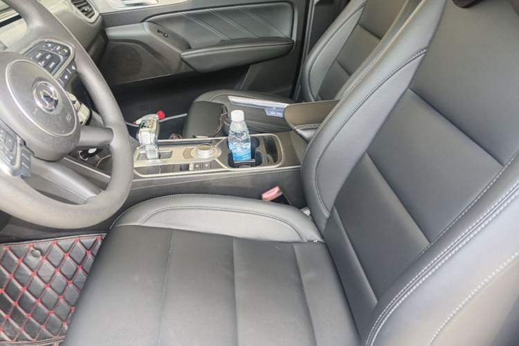 Used Great Wall Poer 2019 2.0T Commercial Version Automatic Gasoline Two-Wheel Drive Elite Trim with Long Bed – GW4C20B Left Front Seat