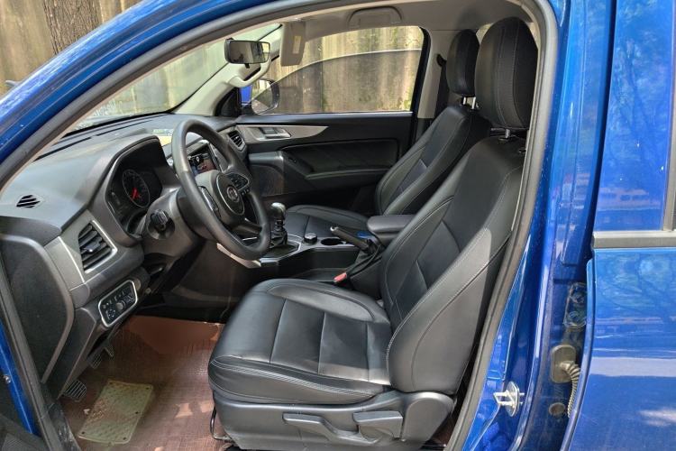 Used Great Wall Poer 2019 2.0T Commercial Version Manual Diesel 4x4 Elite Long-Box GW4D20M Left Front Seat