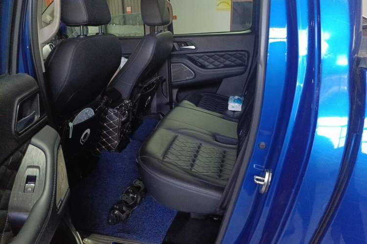 Used Great Wall Poer 2019 2.0T Automatic Gasoline 4x4 Comfort Edition GW4C20B Left Rear Seat