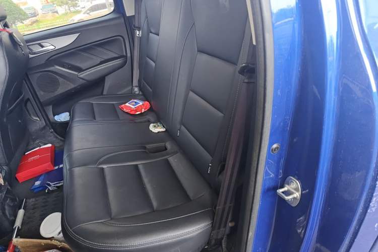 Used Great Wall Poer 2019 2.0T Commercial Version Automatic Gasoline Two-Wheel Drive Elite Trim with Long Bed – GW4C20B Left Rear Seat