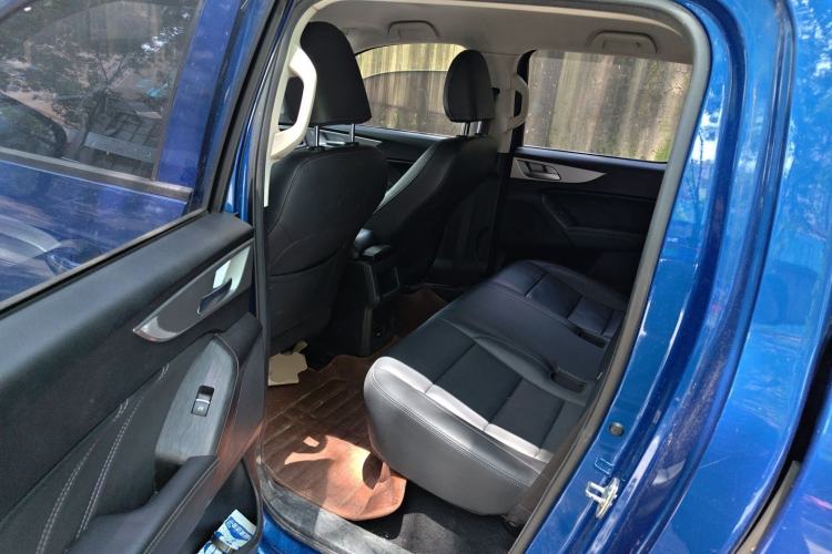 Used Great Wall Poer 2019 2.0T Commercial Version Manual Diesel 4x4 Elite Long-Box GW4D20M Left Rear Seat