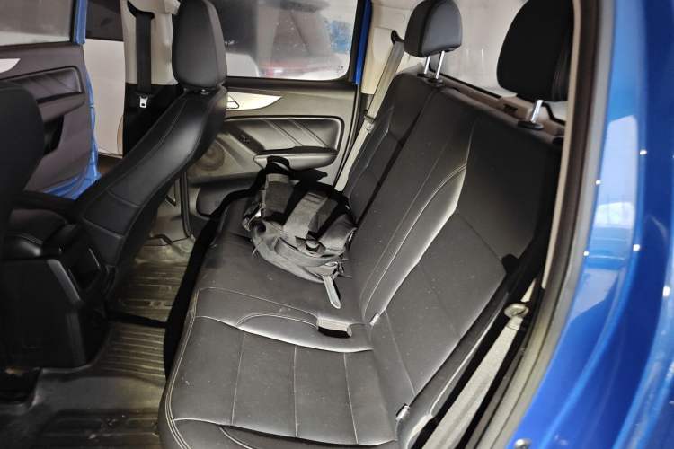 Used Great Wall Poer 2019 2.0T Commercial Version Automatic Gasoline Two-Wheel Drive Elite Trim with Long Bed – GW4C20B Left Rear Seat