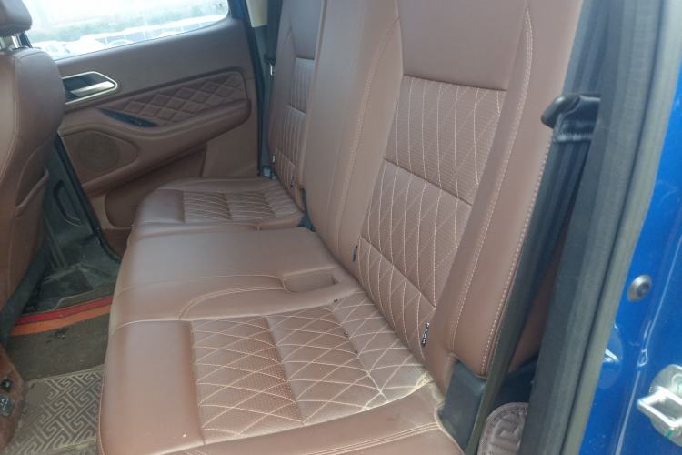 Used Great Wall Poer 2019 2.0T Automatic Gasoline 4x4 Sport Edition GW4C20B Left Rear Seat