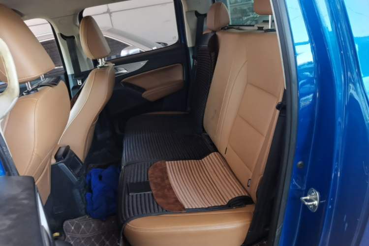 Used Great Wall Poer 2019 2.0T Commercial Version Automatic Gasoline Two-Wheel Drive Elite Trim with Long Bed – GW4C20B Left Rear Seat