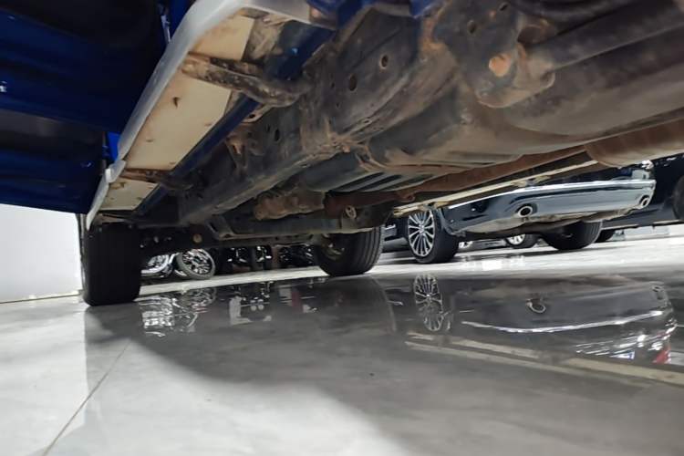 Used Great Wall Poer 2019 2.0T Automatic Gasoline 4x4 Comfort Edition GW4C20B Left Side Sill