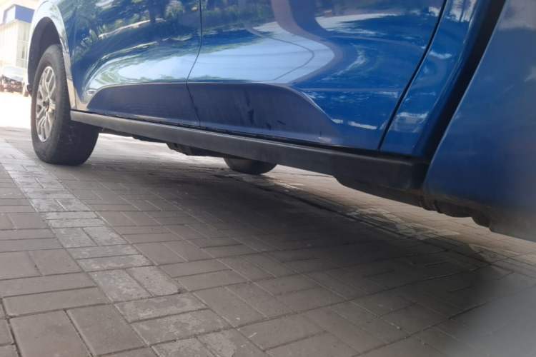 Used Great Wall Poer 2019 2.0T Commercial Version Automatic Gasoline Two-Wheel Drive Elite Trim with Long Bed – GW4C20B Left Side Sill