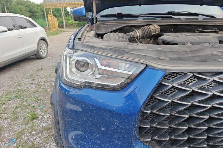 Used Great Wall Poer 2019 2.0T Commercial Version Manual Diesel Two-Wheel Drive Navigation Type Long Bed GW4D20M Right Front Headlight