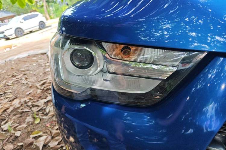 Used Great Wall Poer 2019 2.0T Commercial Version Manual Diesel Two-Wheel Drive Elite Long-Box GW4D20M Right Front Headlight