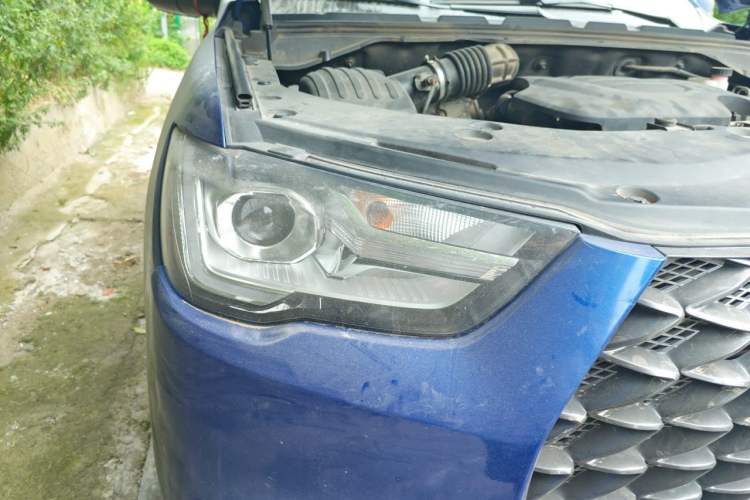 Used Great Wall Poer 2019 2.0T Commercial Version Manual Diesel Two-Wheel Drive Elite Long-Box GW4D20M Right Front Headlight