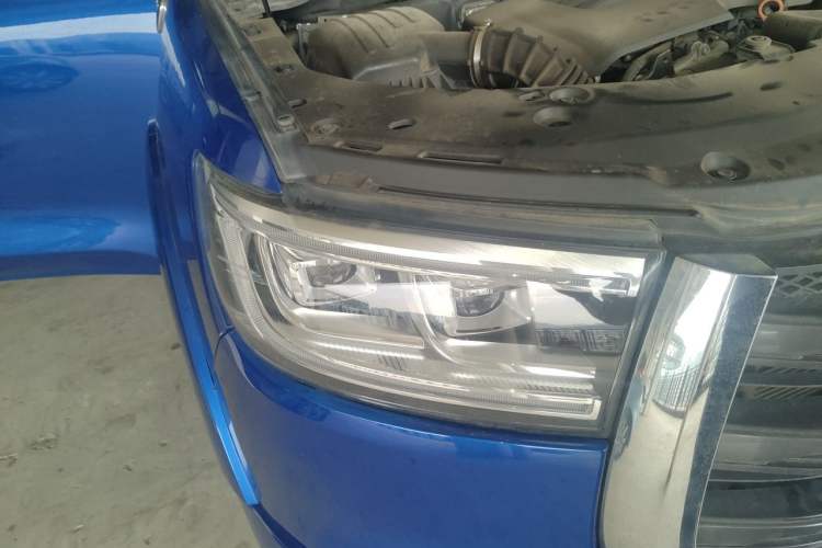 Used Great Wall Poer 2019 2.0T Automatic Gasoline 4x4 Comfort Edition GW4C20B Right Front Headlight