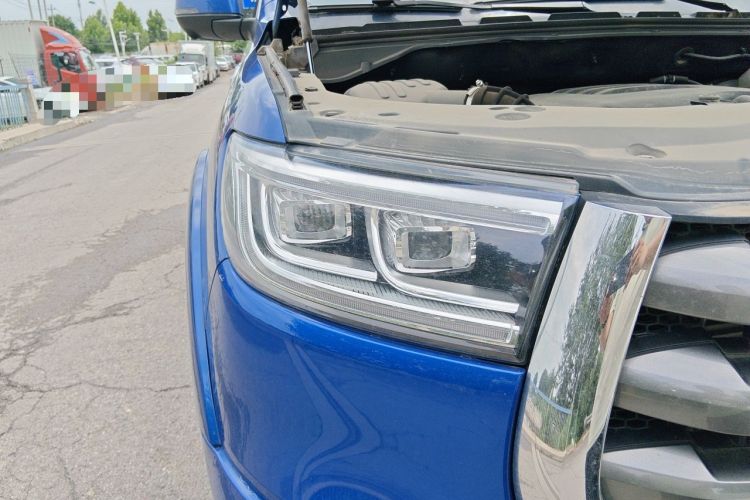 Used Great Wall Poer 2019 2.0T Automatic Gasoline Two-Wheel Drive Comfort Edition GW4C20B Right Front Headlight