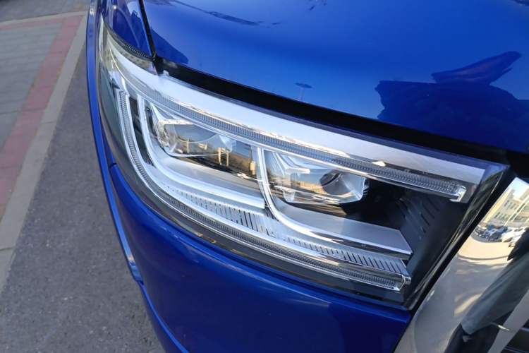 Used Great Wall Poer 2019 2.0T Automatic Gasoline 4x4 Comfort Edition GW4C20B Right Front Headlight