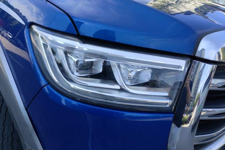 Used Great Wall Poer 2019 2.0T Automatic Gasoline 4x4 Premium Edition GW4C20B Right Front Headlight