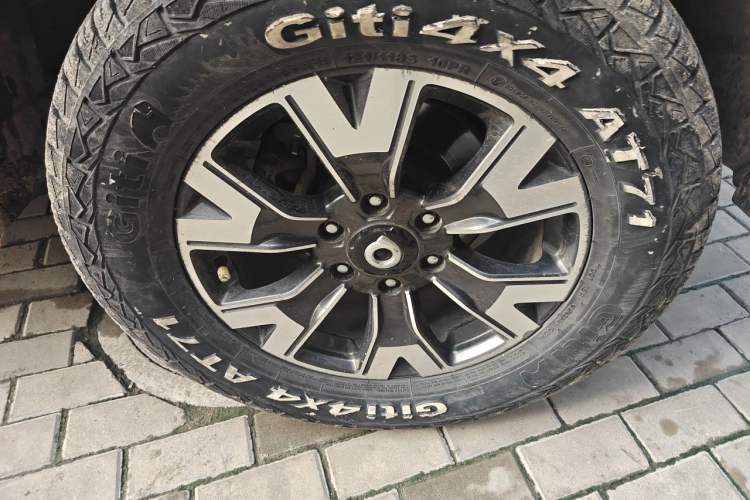 Used Great Wall Poer 2019 2.0T Automatic Gasoline 4x4 Sport Edition GW4C20B Right Front Wheel Hub