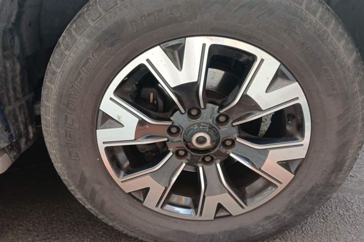 Used Great Wall Poer 2019 2.0T Automatic Gasoline 4x4 Comfort Edition GW4C20B Right Front Wheel Hub