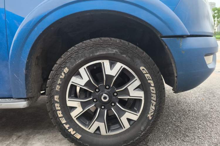 Used Great Wall Poer 2019 2.0T Automatic Gasoline 4x4 Sport Edition GW4C20B Right Front Wheel Hub