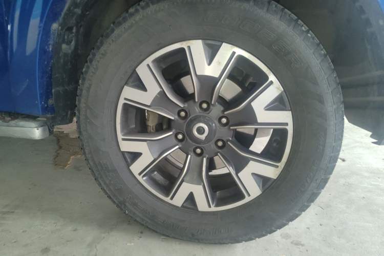 Used Great Wall Poer 2019 2.0T Automatic Gasoline 4x4 Comfort Edition GW4C20B Right Front Wheel Hub