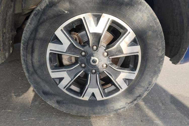 Used Great Wall Poer 2019 2.0T Automatic Gasoline Two-Wheel Drive Comfort Edition GW4C20B Right Front Wheel Hub