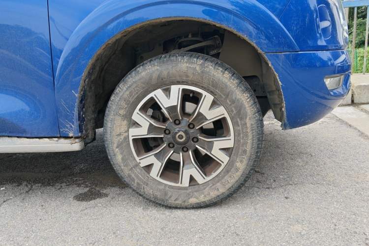 Used Great Wall Poer 2019 2.0T Automatic Gasoline Two-Wheel Drive Comfort Edition GW4C20B Right Front Wheel Hub