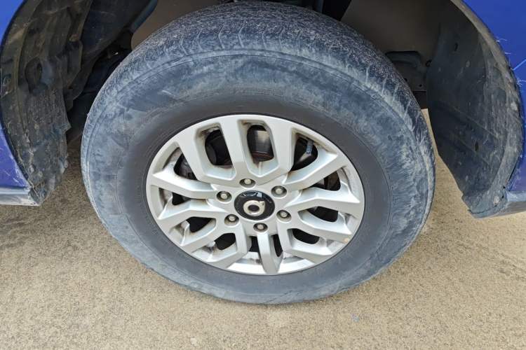 Used Great Wall Poer 2019 2.0T Commercial Version Manual Diesel 4x4 Elite Long-Box GW4D20M Right Front Wheel Hub