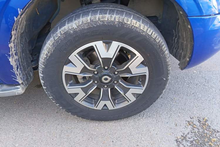Used Great Wall Poer 2019 2.0T Automatic Gasoline 4x4 Comfort Edition GW4C20B Right Front Wheel Hub