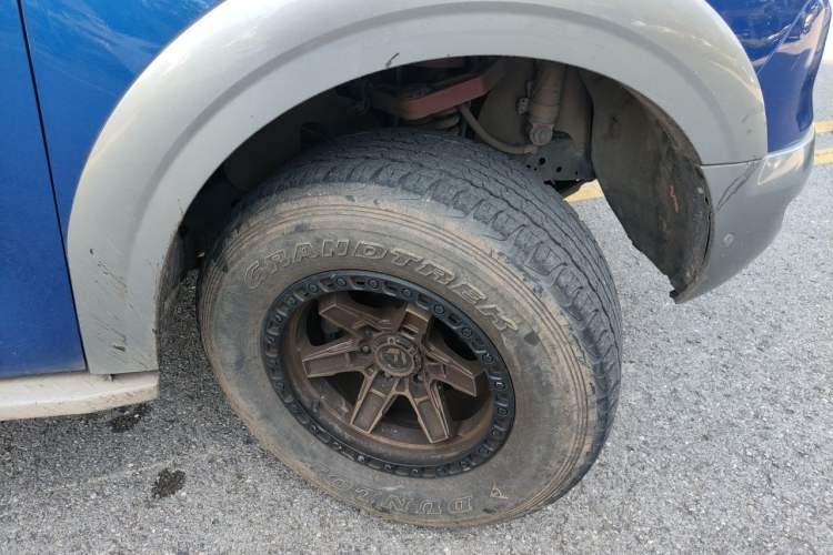 Used Great Wall Poer 2019 2.0T Automatic Gasoline 4x4 Premium Edition GW4C20B Right Front Wheel Hub