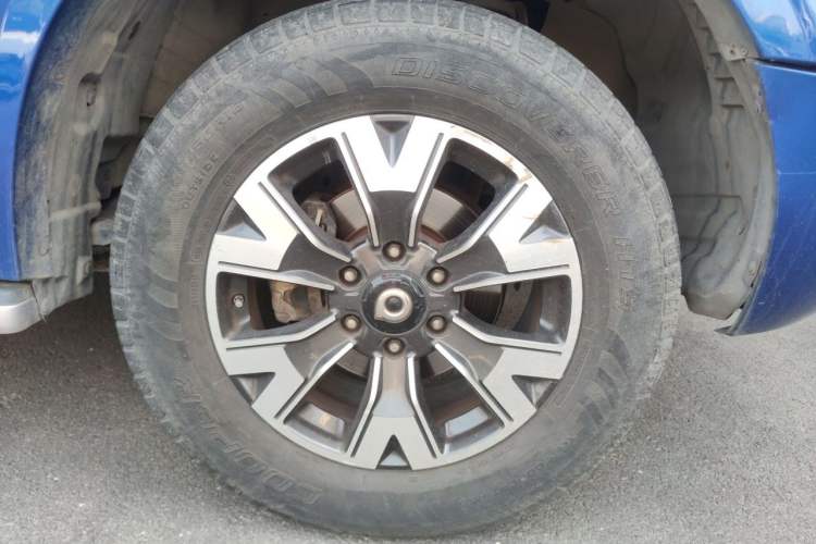 Used Great Wall Poer 2019 2.0T Automatic Gasoline 4x4 Sport Edition GW4C20B Right Front Wheel Hub