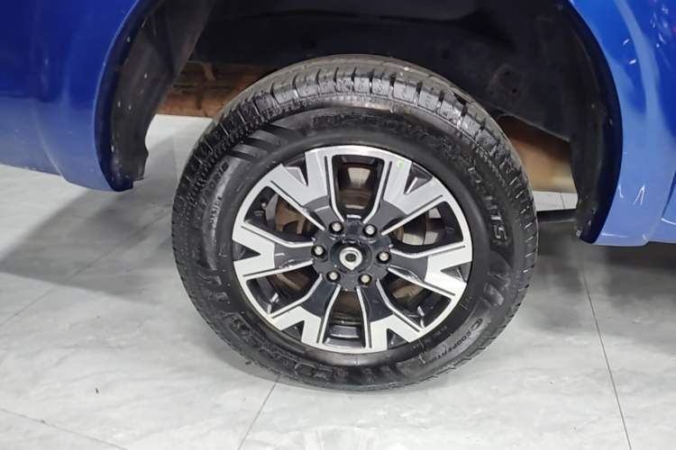 Used Great Wall Poer 2019 2.0T Automatic Gasoline 4x4 Comfort Edition GW4C20B Right Rear Wheel Hub