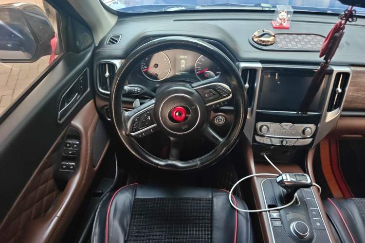 Used Great Wall Poer 2019 2.0T Automatic Gasoline 4x4 Sport Edition GW4C20B Steering Wheel