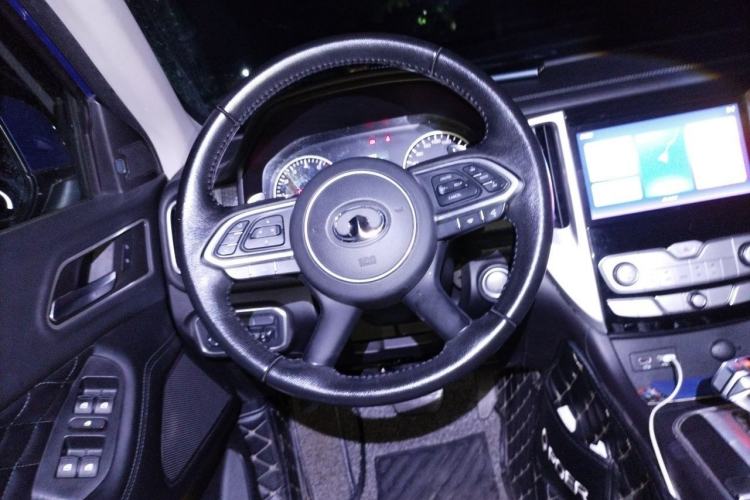 Used Great Wall Poer 2019 2.0T Automatic Gasoline Two-Wheel Drive Comfort Edition GW4C20B Steering Wheel