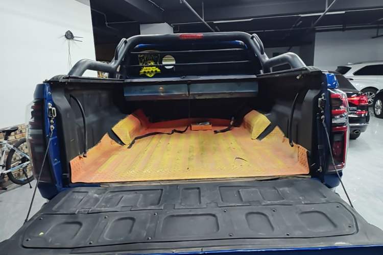 Used Great Wall Poer 2019 2.0T Automatic Gasoline 4x4 Comfort Edition GW4C20B Trunk