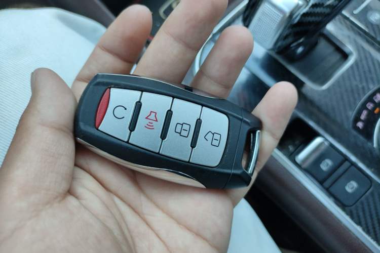 Used Great Wall Poer 2019 2.0T Automatic Gasoline 4x4 Premium Edition GW4C20B Vehicle Key