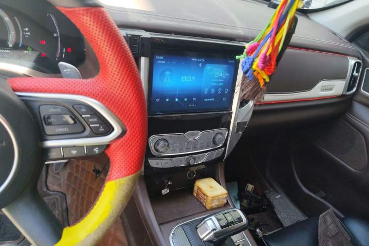 Used Great Wall Poer 2019 2.0T Automatic Gasoline 4x4 Premium Edition GW4C20B Audio And AC Panel