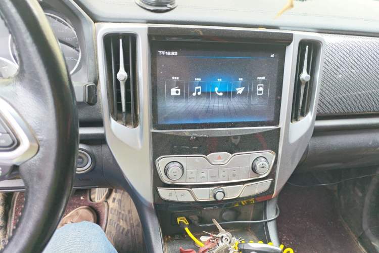 Used Great Wall Poer 2019 2.0T Automatic Gasoline Two-Wheel Drive Comfort Edition GW4C20B Audio And AC Panel