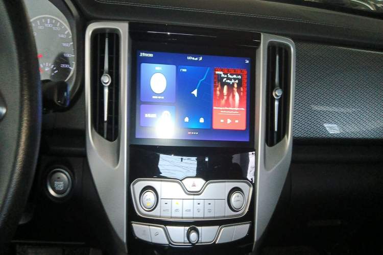 Used Great Wall Poer 2019 2.0T Automatic Gasoline Two-Wheel Drive Comfort Edition GW4C20B Audio And AC Panel