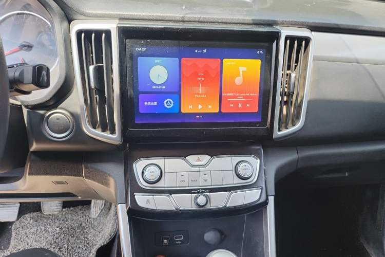 Used Great Wall Poer 2019 2.0T Commercial Version Manual Diesel Two-Wheel Drive Elite Long-Box GW4D20M Audio And AC Panel