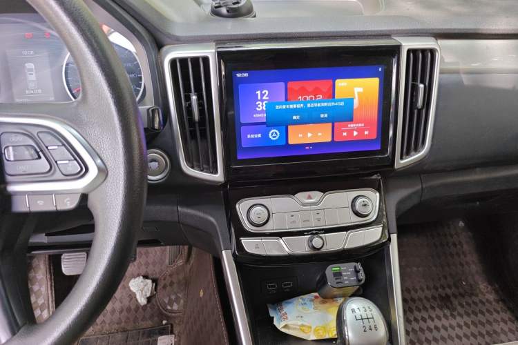 Used Great Wall Poer 2019 2.0T Commercial Version Manual Diesel 4x4 Elite Long-Box GW4D20M Audio And AC Panel