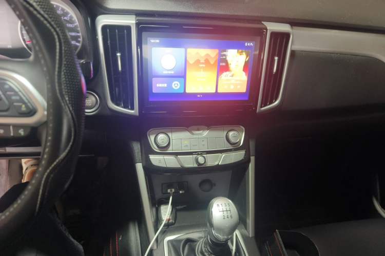 Used Great Wall Poer 2019 2.0T Commercial Version Manual Diesel 4x4 Elite Long-Box GW4D20M Audio And AC Panel