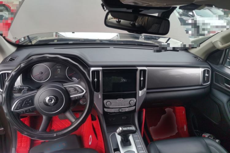 Used Great Wall Poer 2019 2.0T Automatic Gasoline 4x4 Comfort Edition GW4C20B Center Console