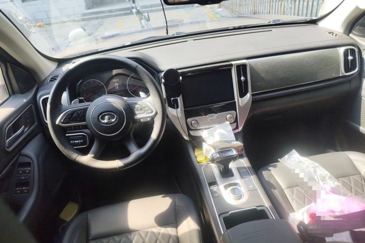 Used Great Wall Poer 2019 2.0T Automatic Gasoline 4x4 Comfort Edition GW4C20B Center Console
