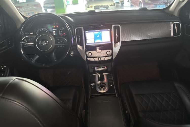 Used Great Wall Poer 2019 2.0T Automatic Gasoline Two-Wheel Drive Comfort Edition GW4C20B Center Console