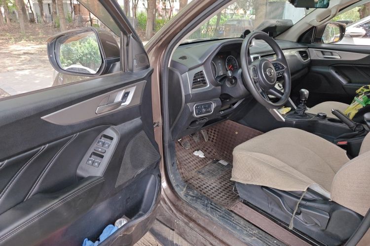 Used Great Wall Poer 2019 2.0T Commercial Version Manual Diesel 4x4 Elite Long-Box GW4D20M Driver Seat