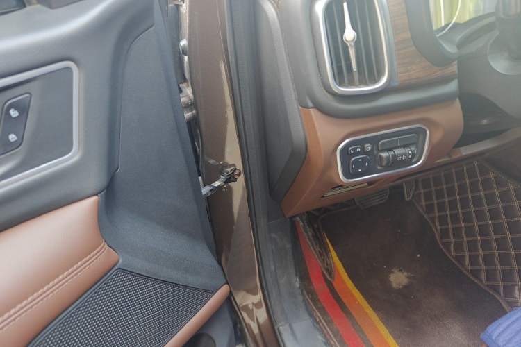 Used Great Wall Poer 2019 2.0T Automatic Gasoline 4x4 Sport Edition GW4C20B Driver Seat