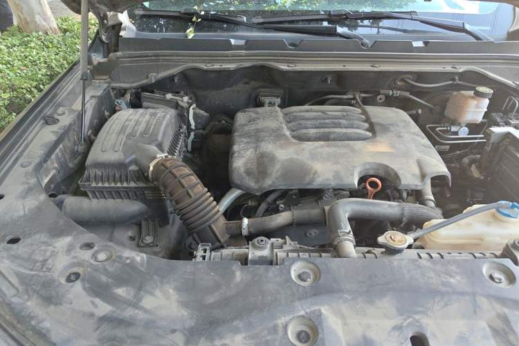 Used Great Wall Poer 2019 2.0T Automatic Gasoline 4x4 Sport Edition GW4C20B Engine Bay Right